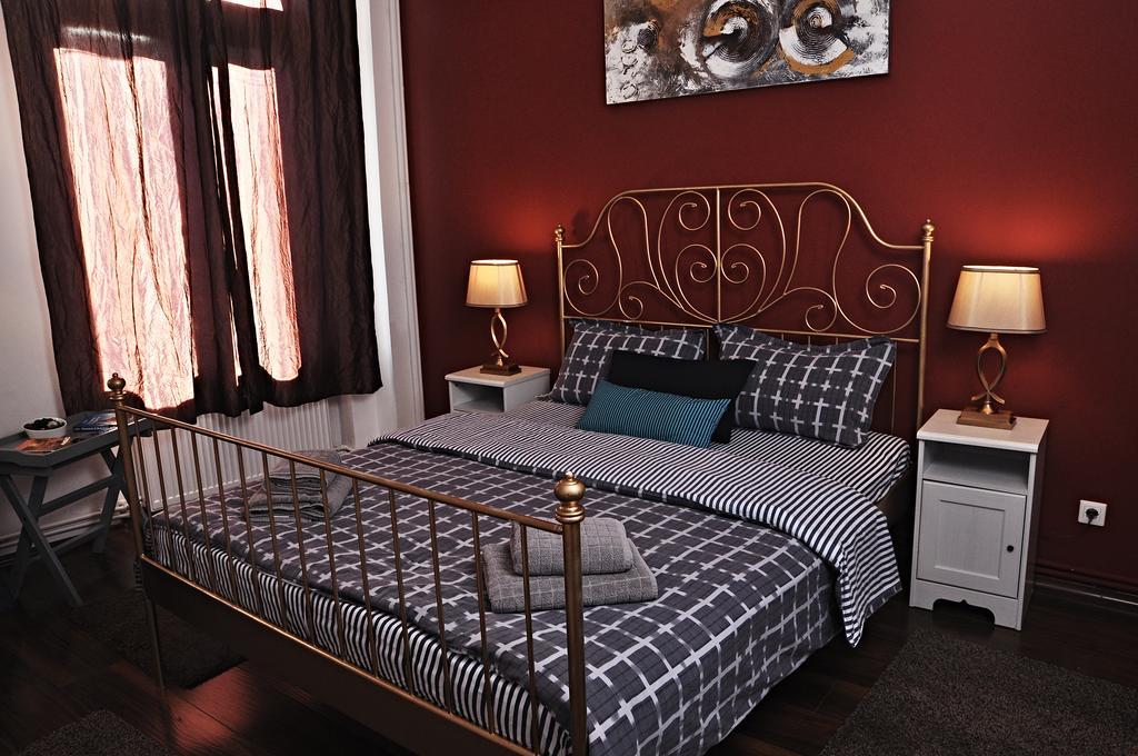 Antique Hostel Bucharest Room photo