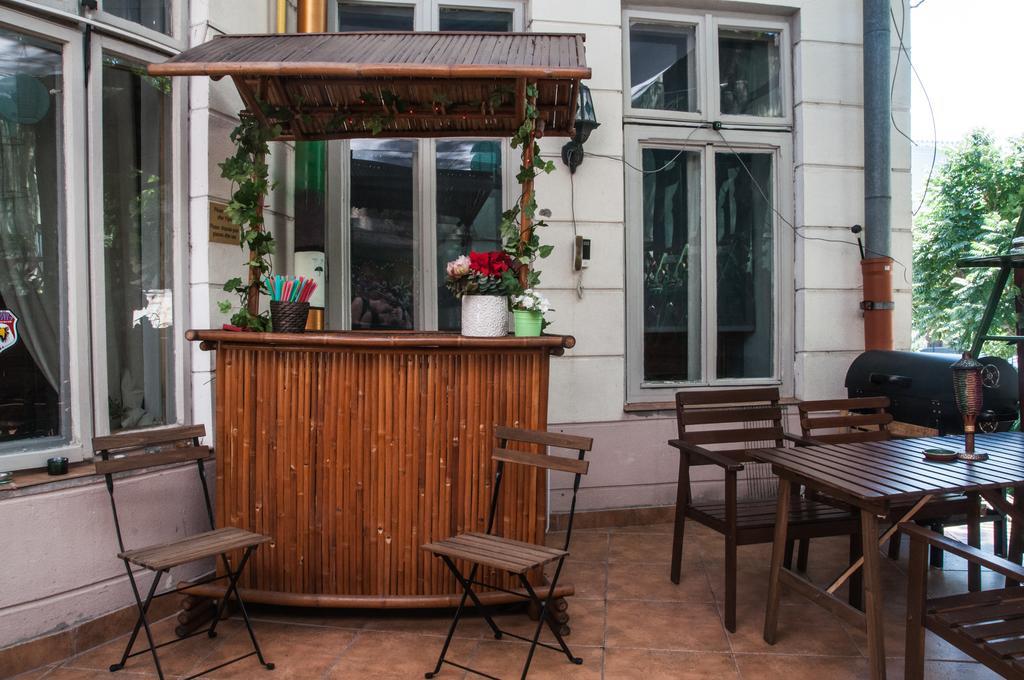 Antique Hostel Bucharest Room photo
